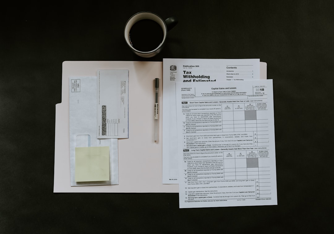 贸易服务行业数字化转型趋势及对办公用品供应链的影响分析